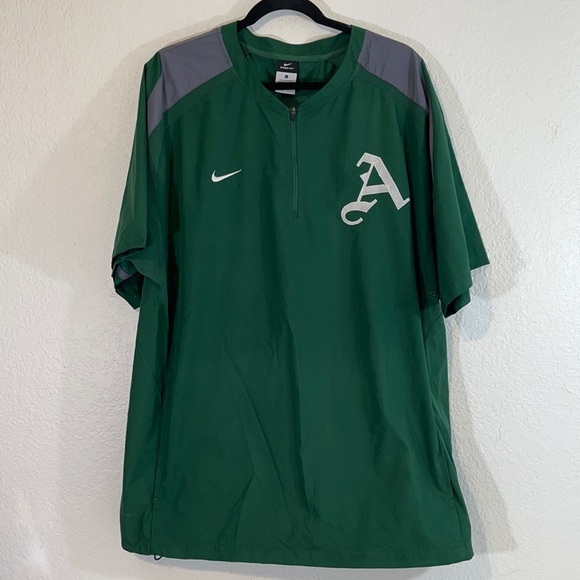 Nike Other - Nike Mens Wheelhouse Storm Fit 1/4 Zip Golf Shirt